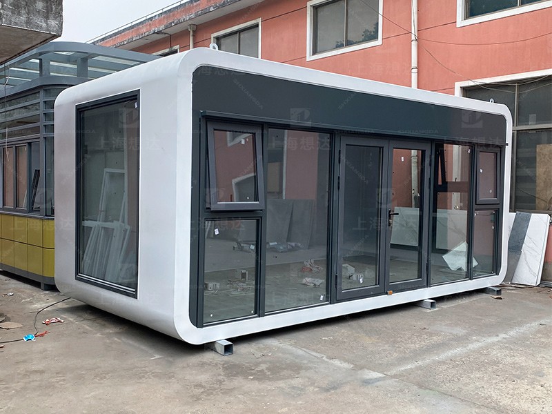 特色蘋果艙可移動(dòng)房屋鋼架結(jié)構(gòu)成品辦公室日常使用可住人