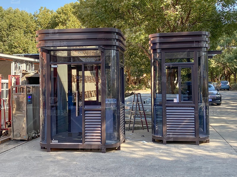 泛紫圓弧鋼結(jié)構(gòu)崗亭01