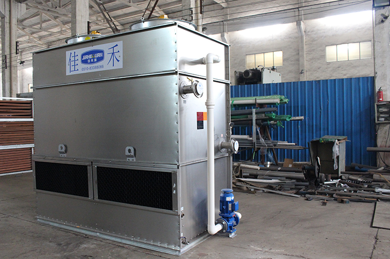 關(guān)于閉式冷卻塔在注塑機中的應(yīng)用