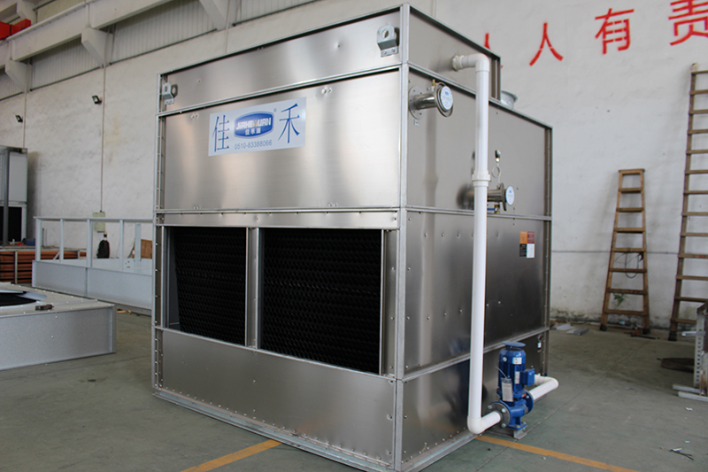 逆流閉式冷卻塔如何解決出現(xiàn)浮水的問題